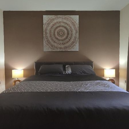 Parklife Apartment ลิเวอร์พูล ภายนอก รูปภาพ